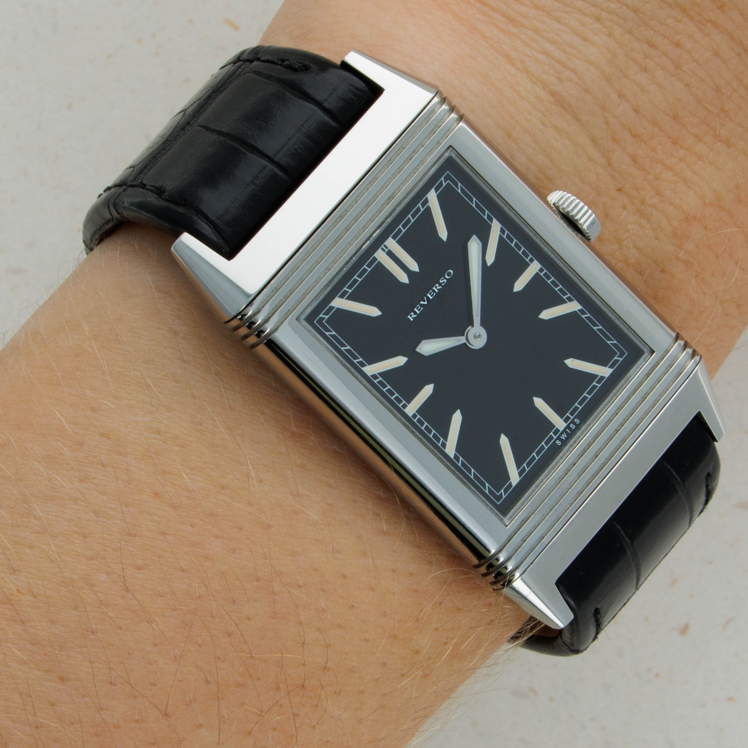 Jaeger LeCoultre Reverso Ultra Thin 1931 Tribute 277.8.62 Box and Papers Auctions Loupe This