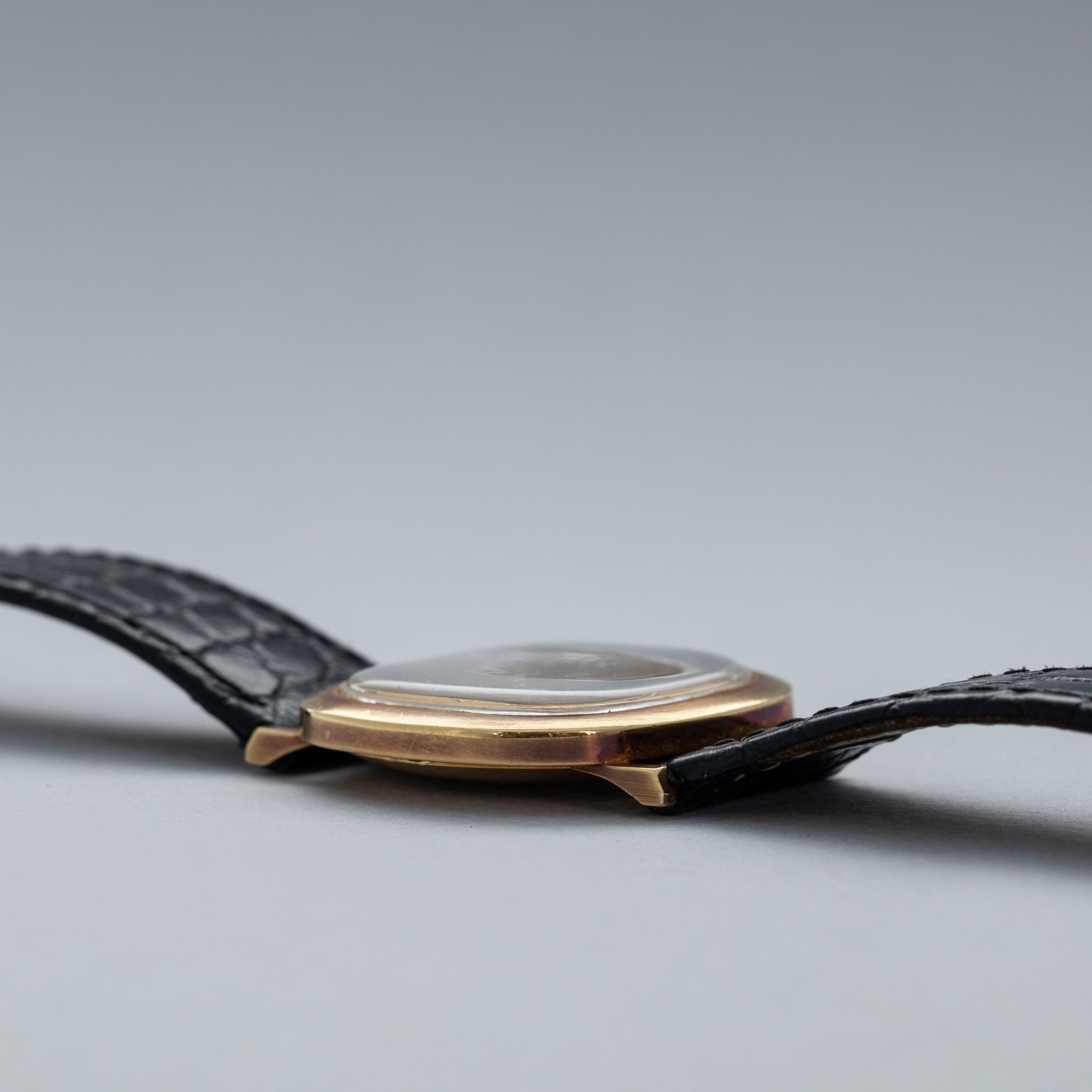 Jaeger-LeCoultre TV 9100 18K YG | Auctions | Loupe This