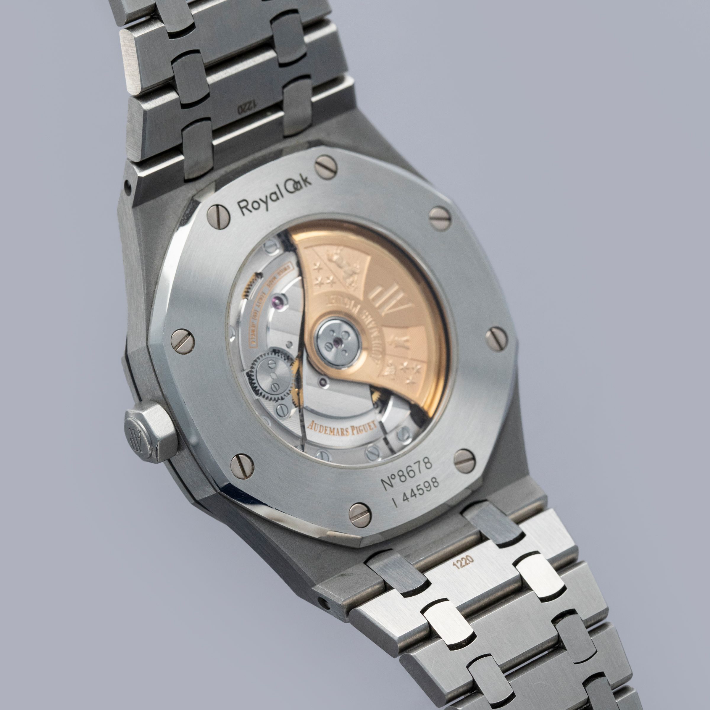 Audemars Piguet Royal Oak 15400st.oo.1220st.03 Blue Dial Box and