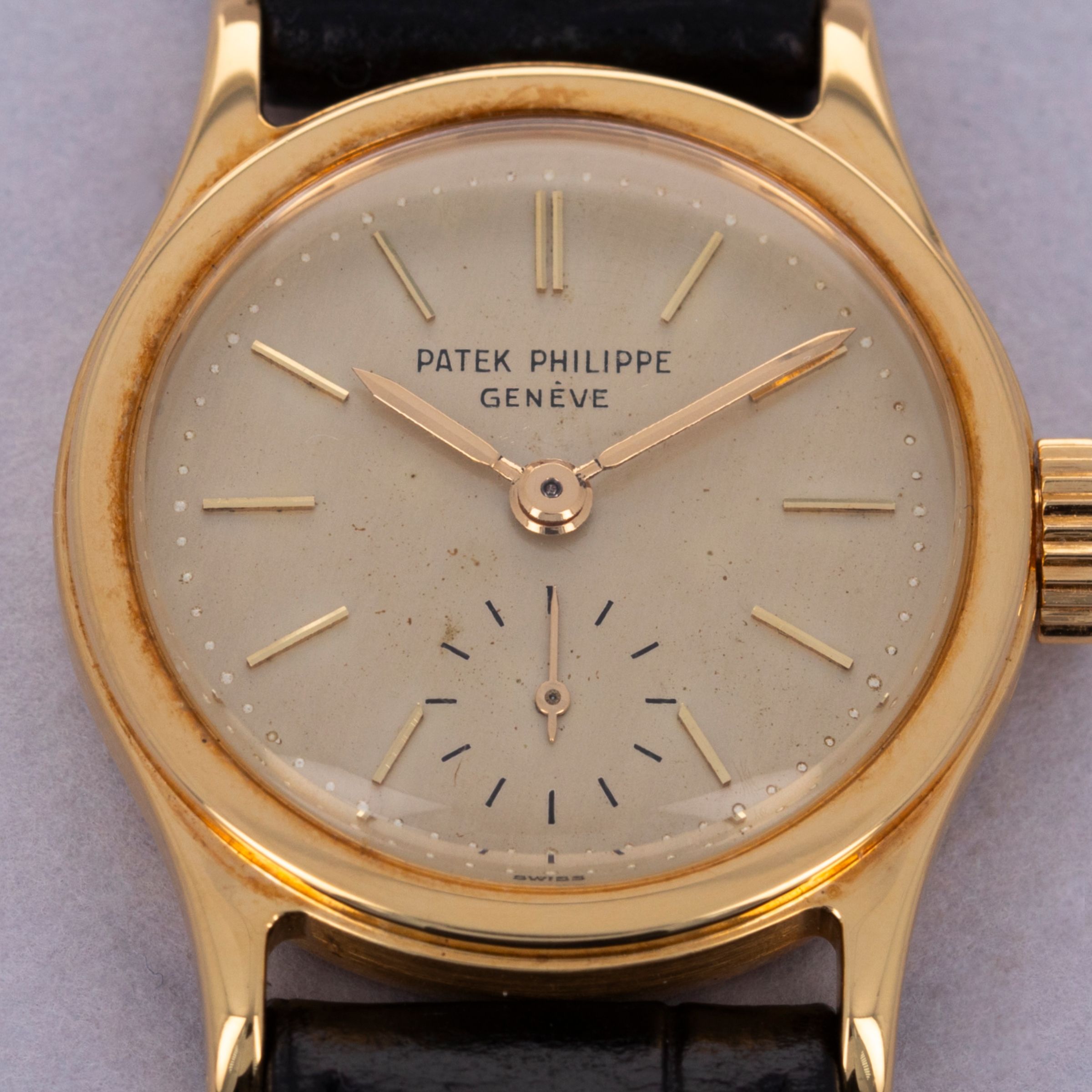Patek Philippe Calatrava 438 Champagne Stick Dial 18k YG