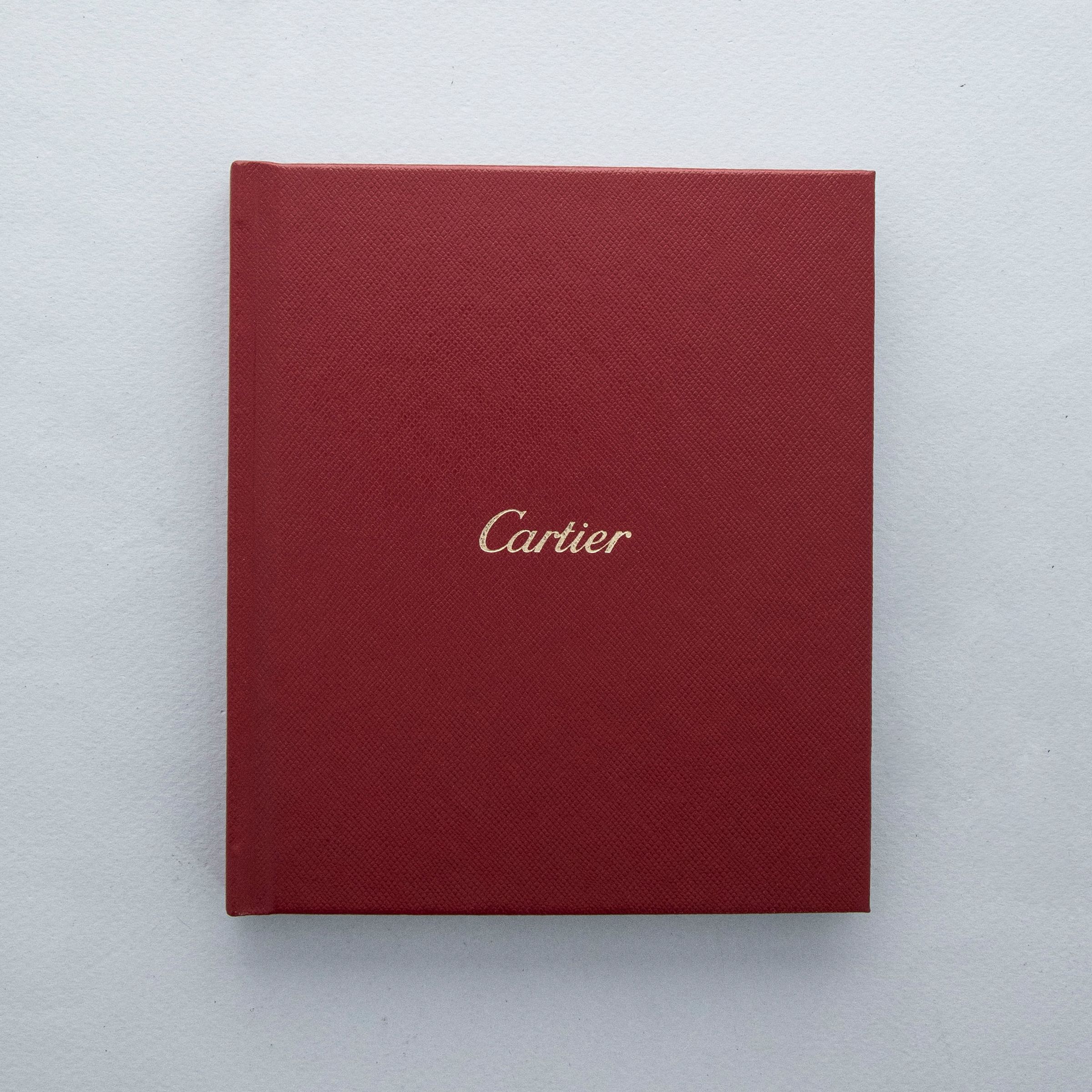 Cartier　スカーフ　箱付き　E−246 Cartier スカーフ 箱付き E−246 MUST DE CARTIER PARIS Silk