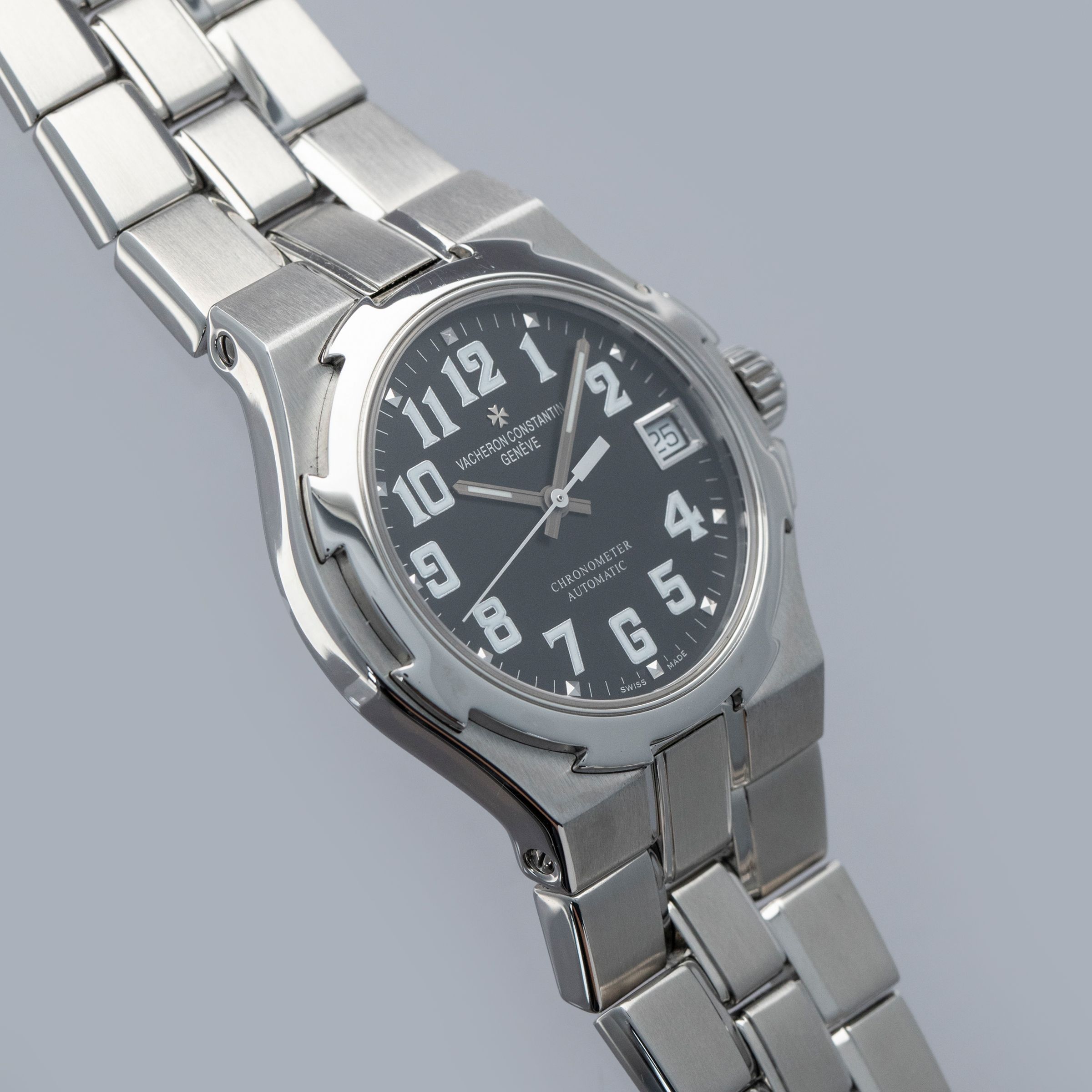 Vacheron Constantin Overseas 42052/423A-8894 Black Arabic Dial