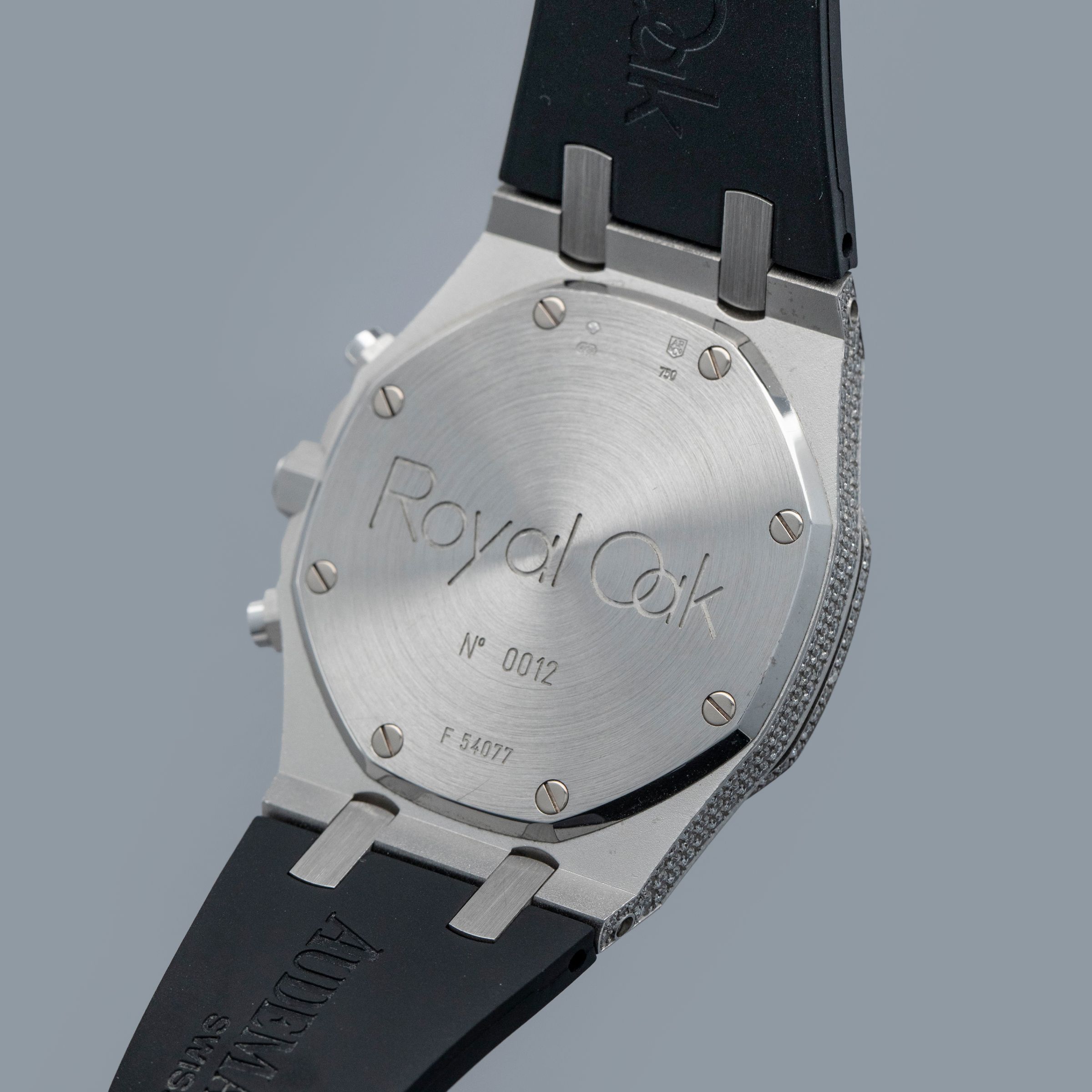 Audemars Piguet Royal Oak Chronograph 26068BC.ZZ.D002CR.01 Pave