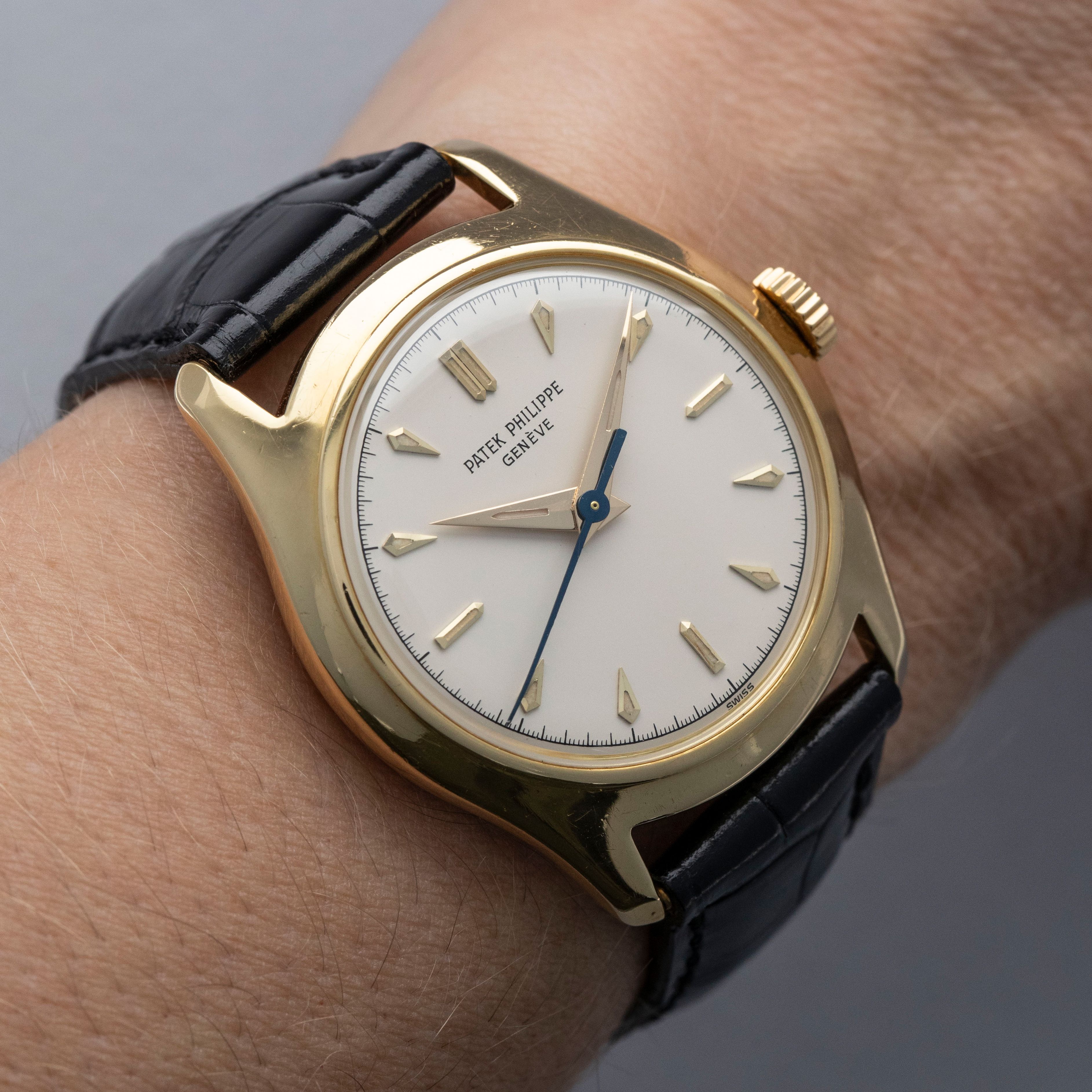 Patek Philippe 2533J 18k YG with Extract of the Archives