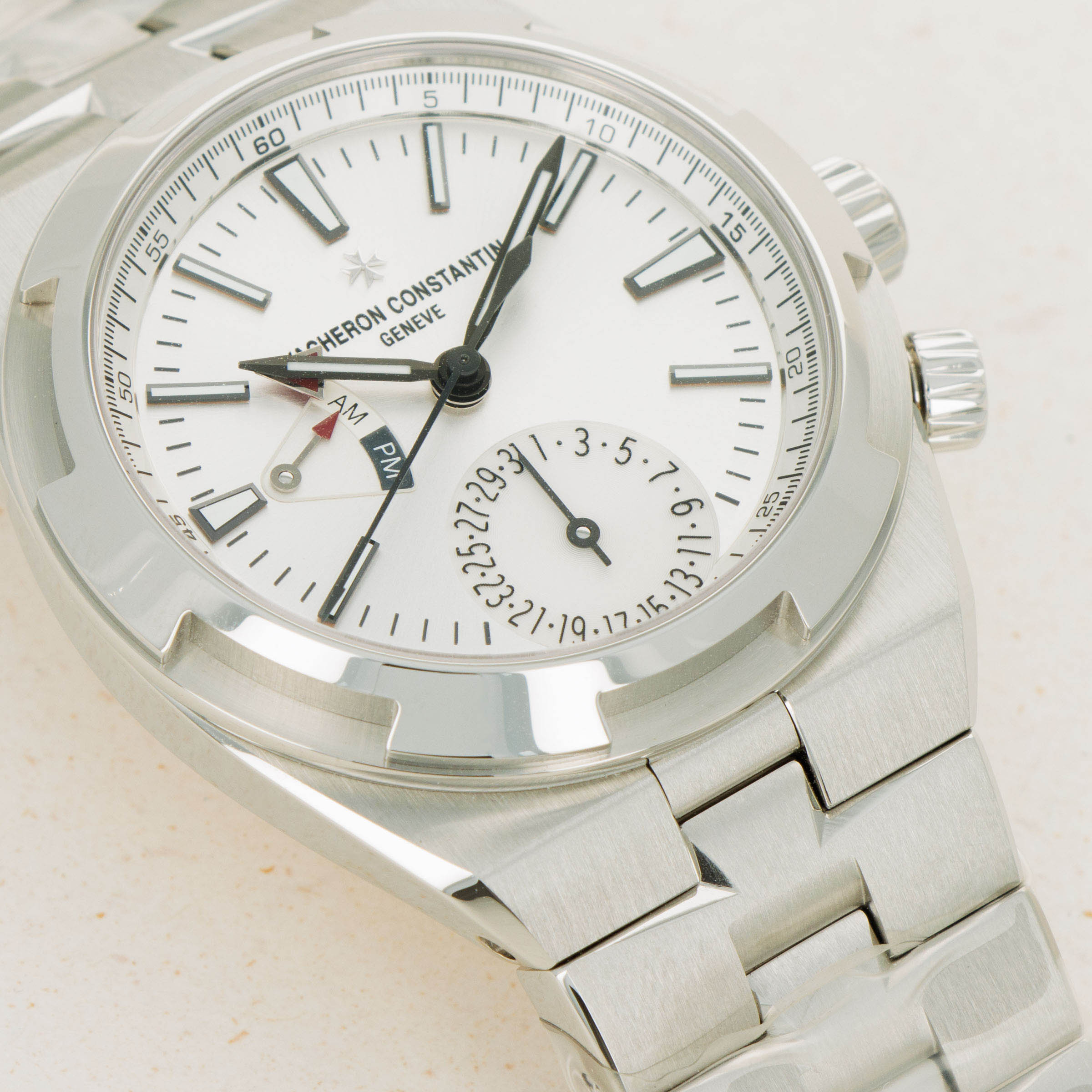 Vacheron Constantin Overseas Dual Time 7900V 110A B333 Auctions