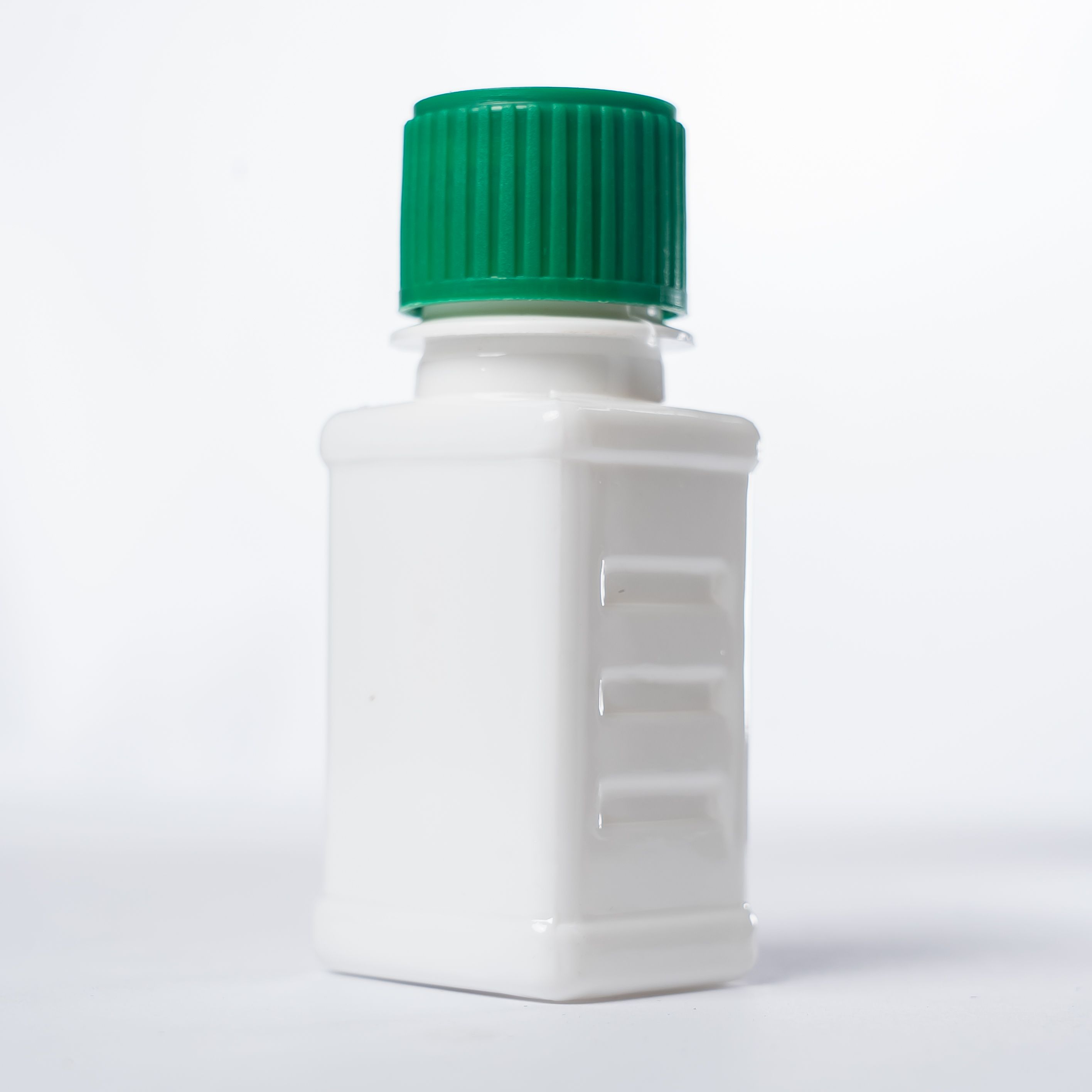 Chai 50ml vuông cổ 28