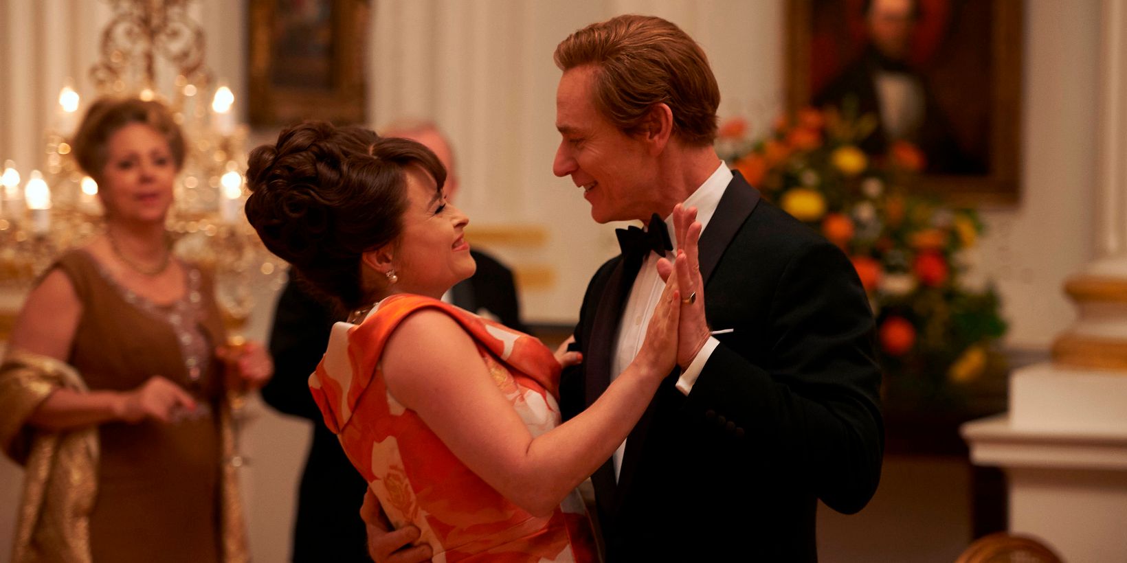 Helena Bonham Carter og Tobias Menzies i The Crown sesong 3