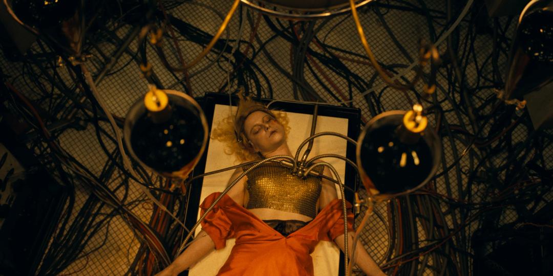 Bilde fra 'The Bride!'