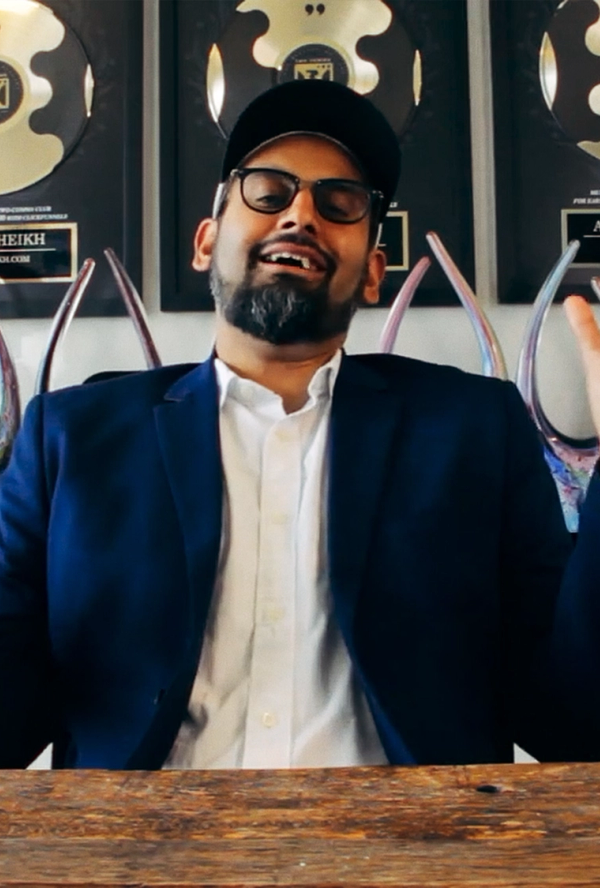 Bilde fra 'Click The Link Below'