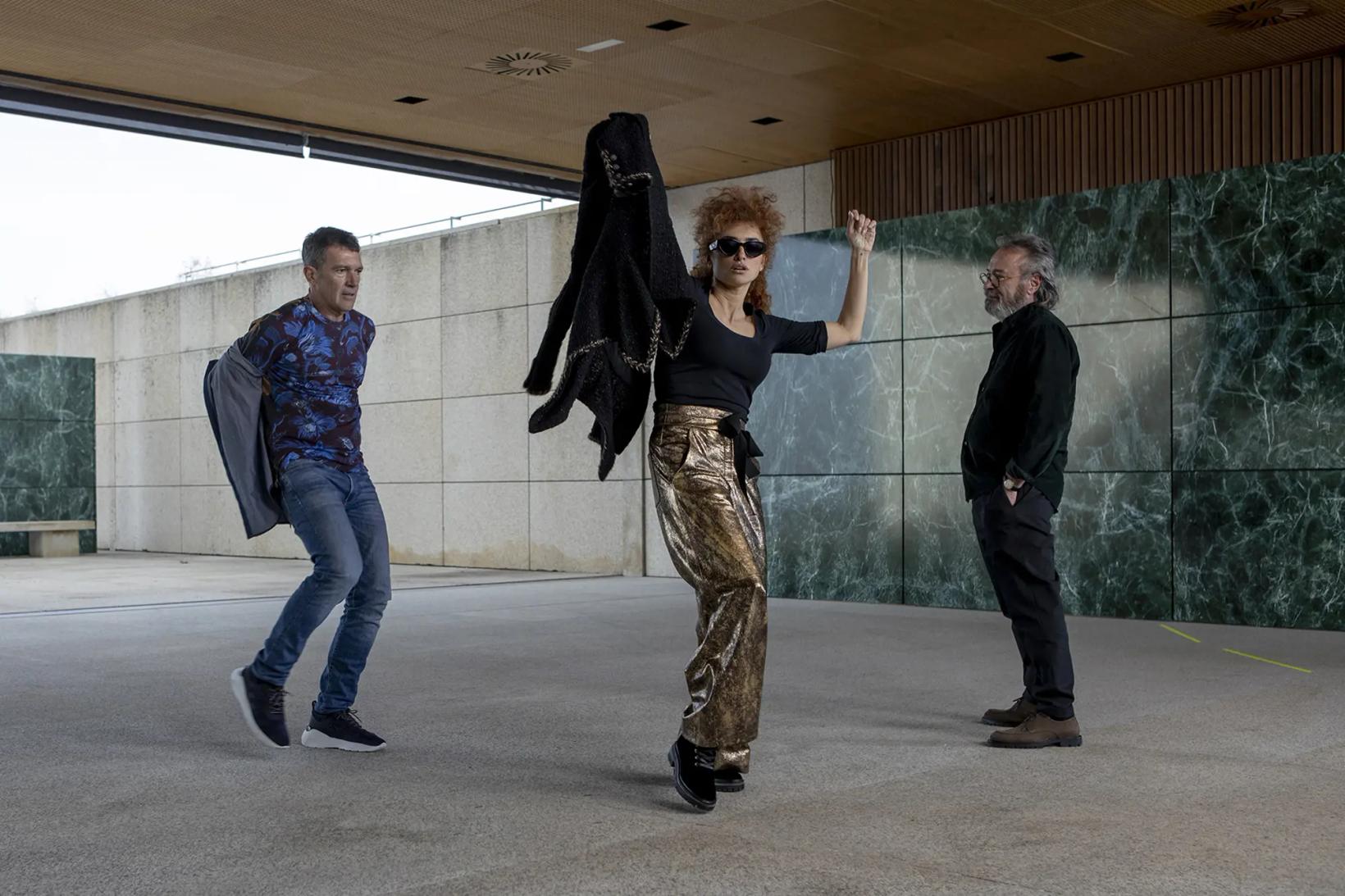 a group of people dancing