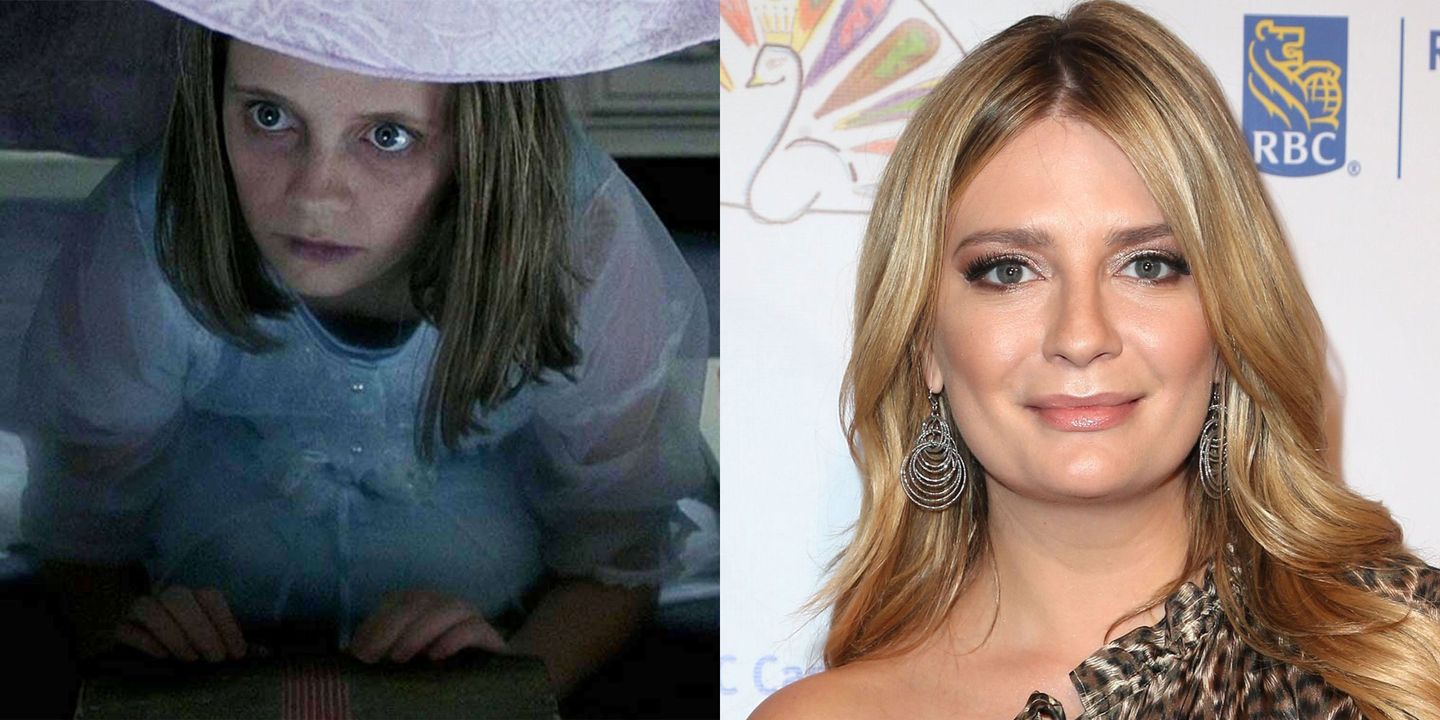 Mischa Barton in The Sixth Sense