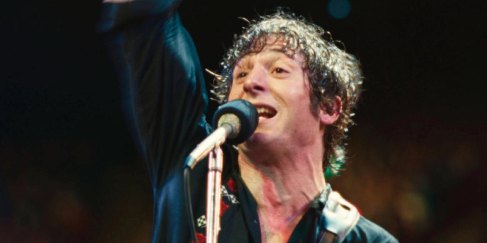 Jeremy Allen White som Bruce Springsteen