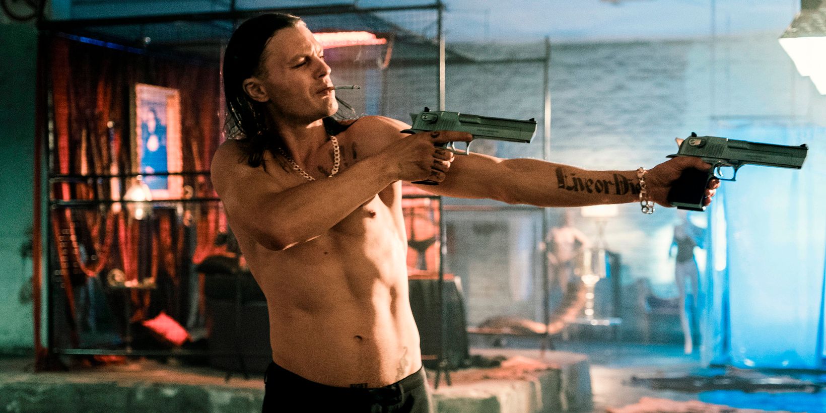 Michael Pitt i The Last Days Of American Crime