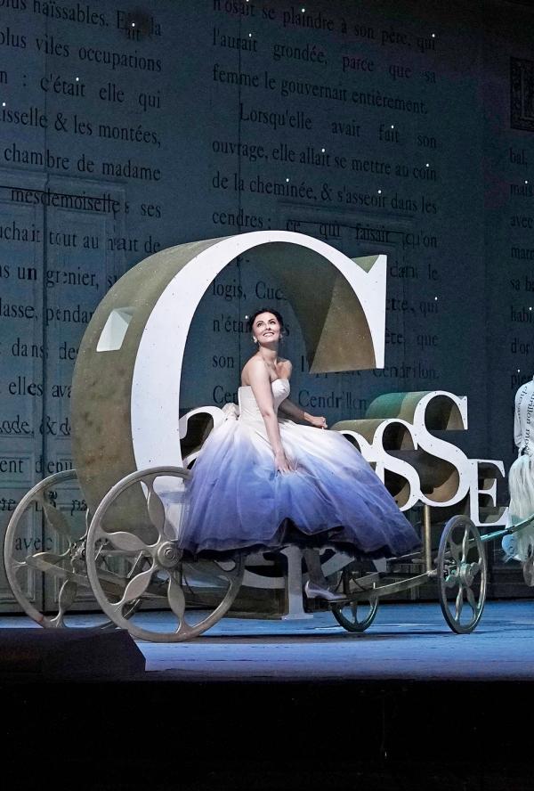 Bilde fra 'The Met Opera: Cinderella (Reprise)'