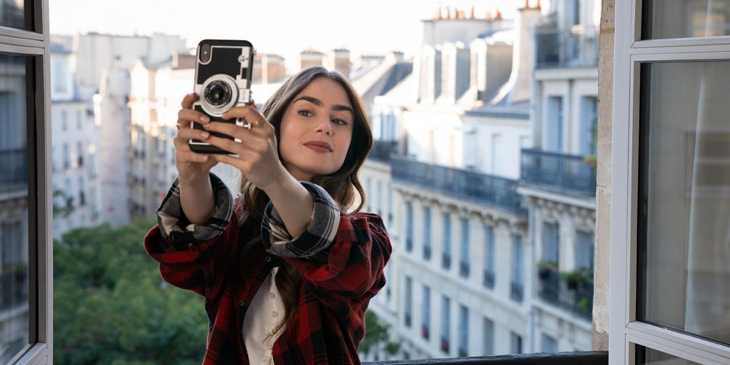 Lily Collins i Emily in Paris