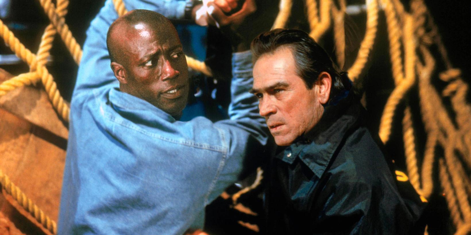 Tommy Lee Jones og Wesley Snipes i U.S. Marshals