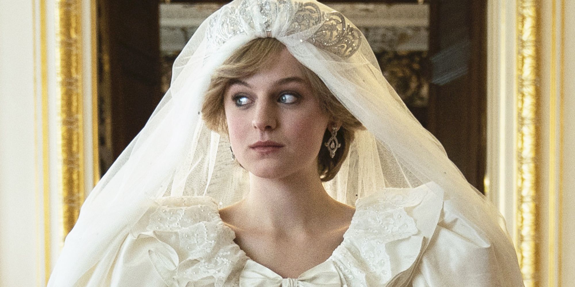 Emma Corrin i The Crown