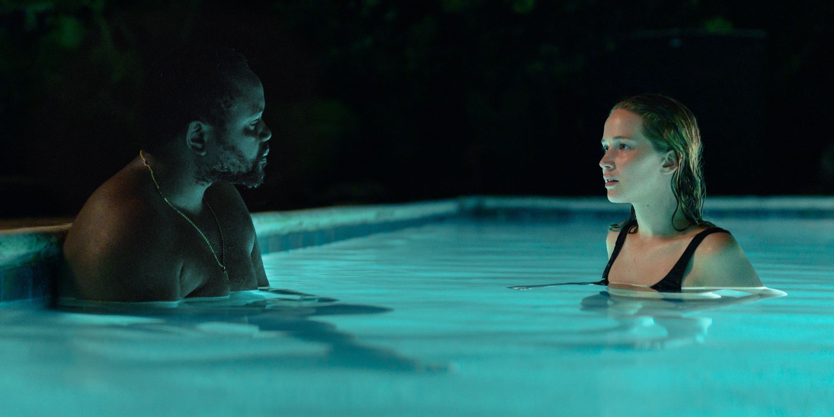 Brian Tyree Henry og Jennifer Lawrence i Causeway
