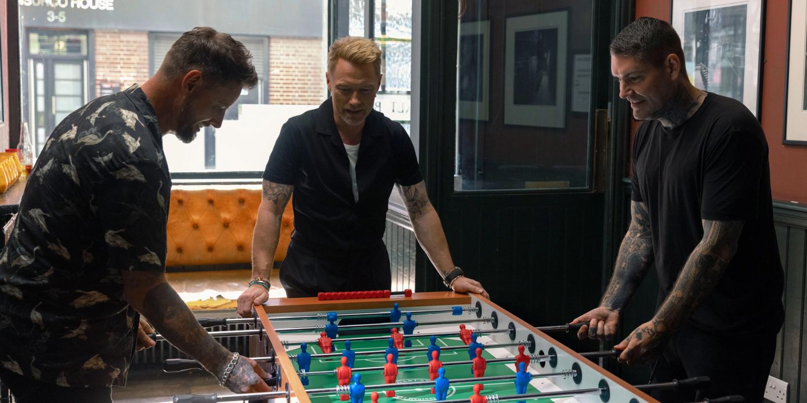 Stillbilde fra Boyzone: Life, Death & Boybands