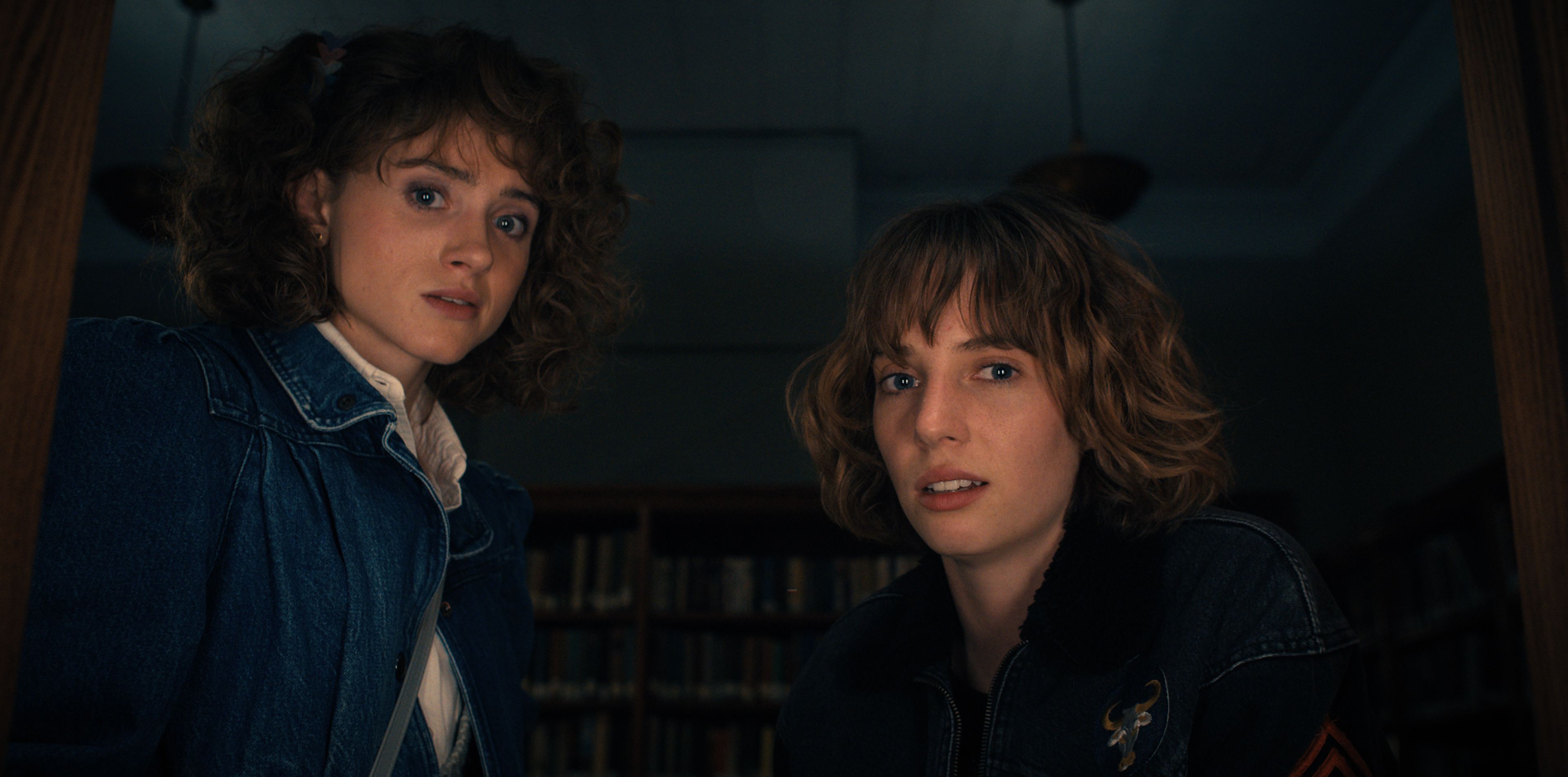 Nancy og Robin i Stranger Things sesong 4