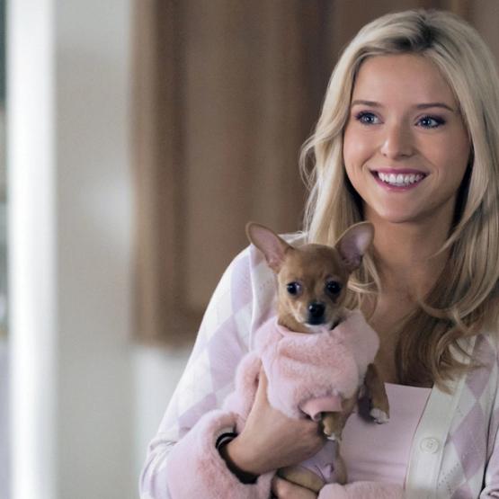 Lexi Minetree i Elle sesong 1