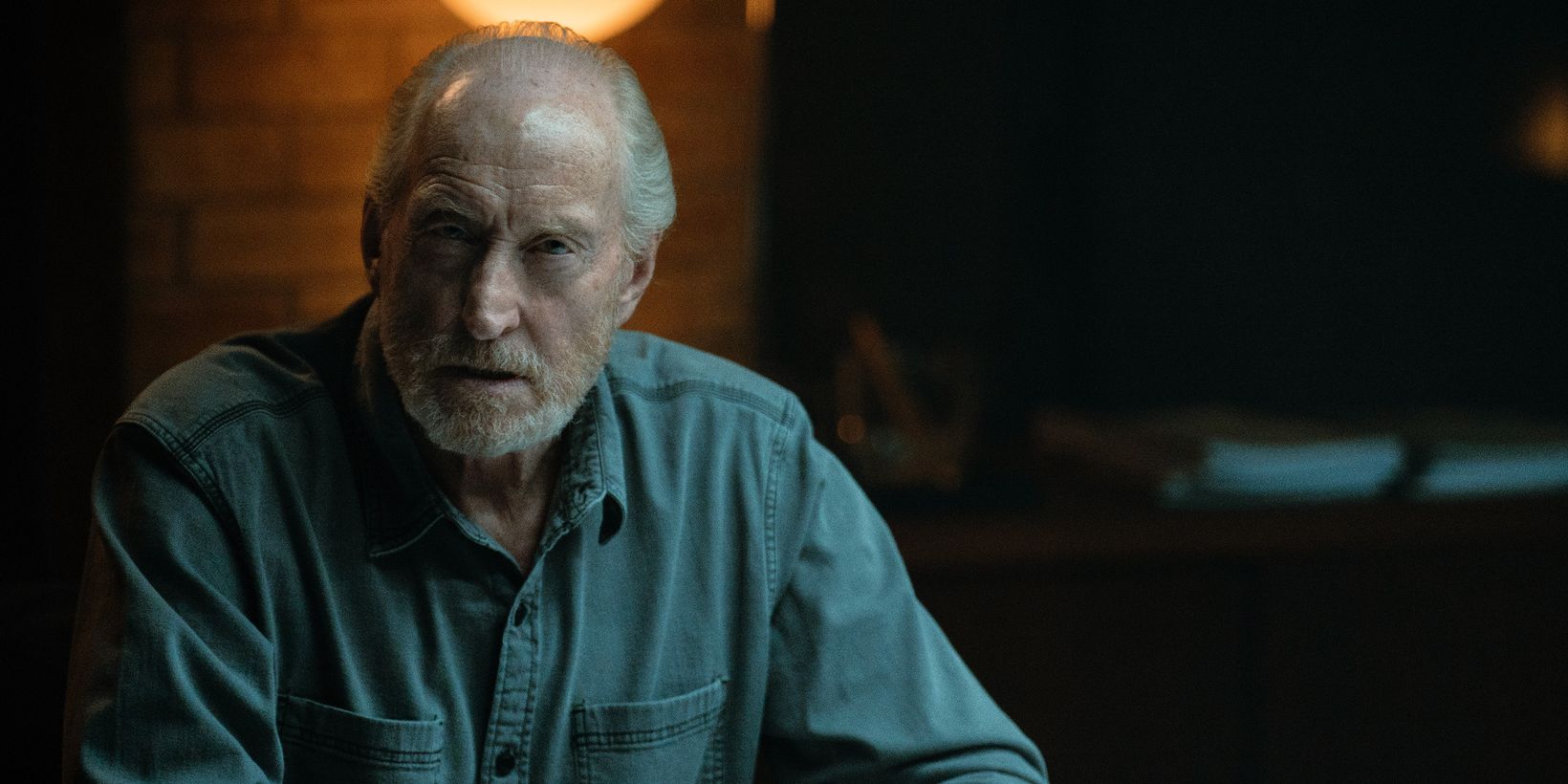Charles Dance i Rabbit Hole