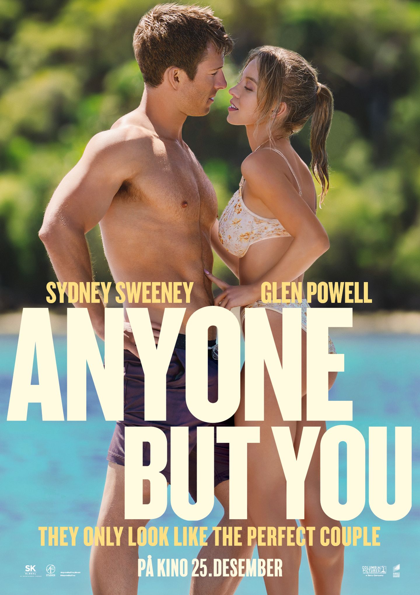 Plakat for 'Anyone But You'