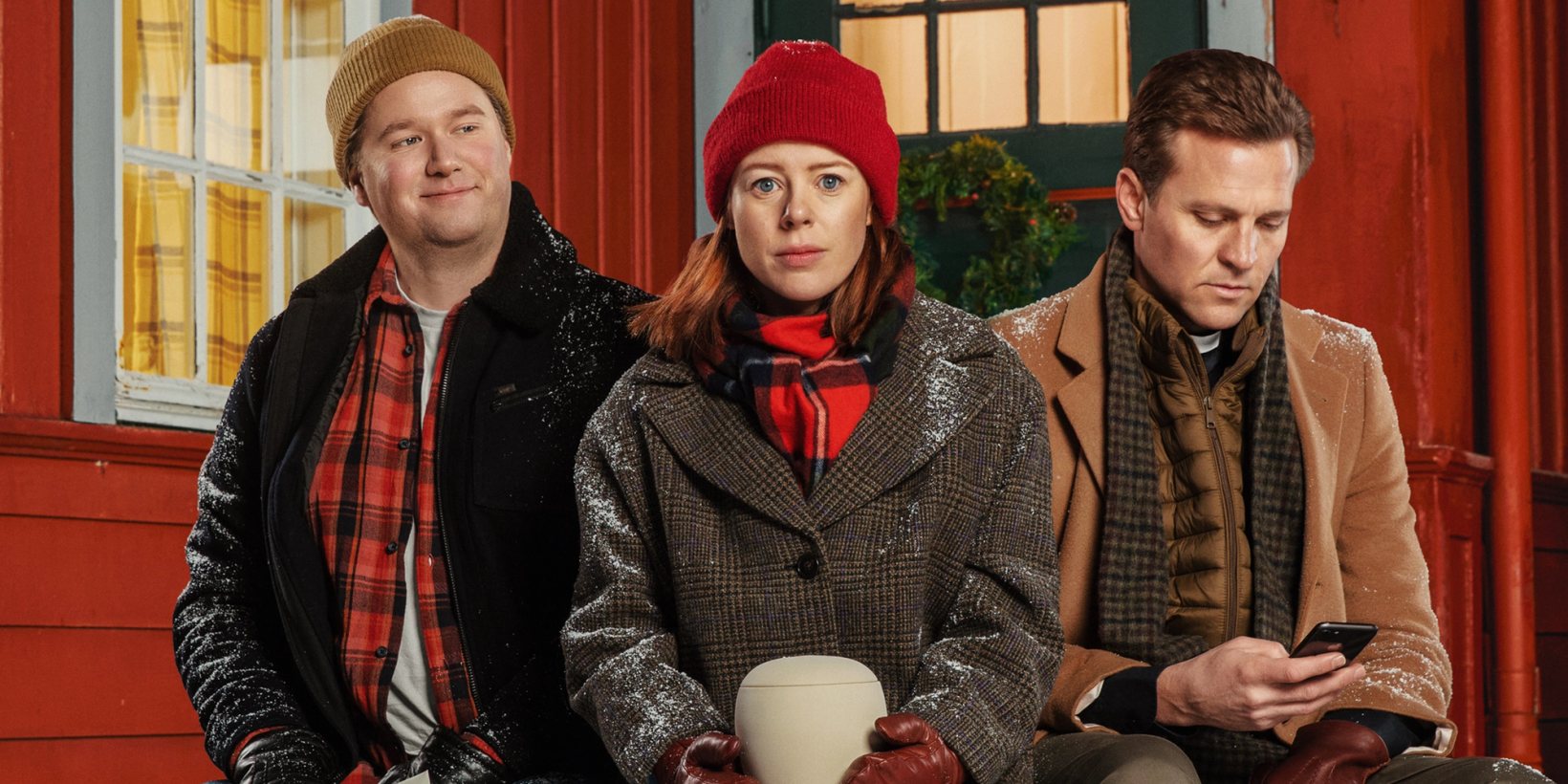 Ole Christoffer Ertvaag, Kjersti Dalseide og Tobias Santelmann i julefilmen "Tre menn til Vilma"