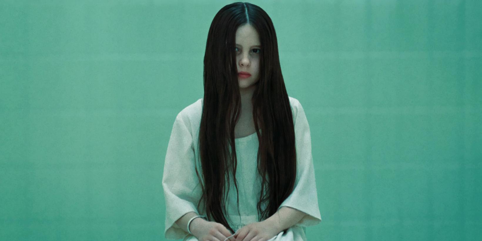 Daveigh Chase som Samara i The Ring (2002)