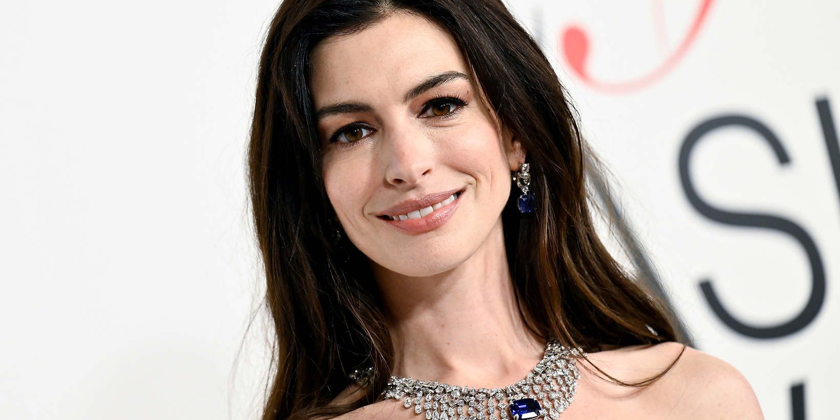 Anne Hathaway 2023