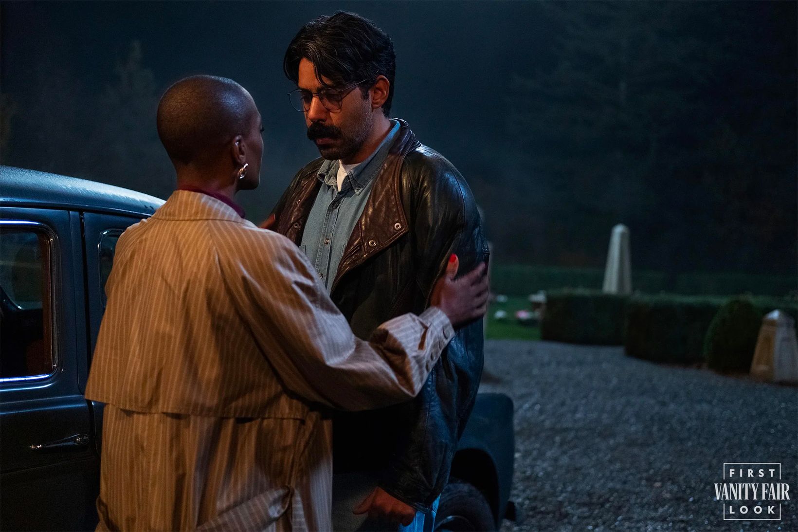 T'Nia Miller og Rahul Kohli i The Haunting of Bly Manor