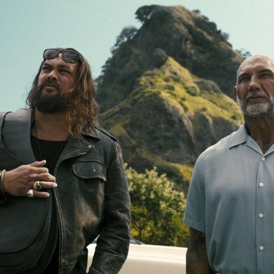 Jason Momoa og Dave Bautista i The Wrecking Crew