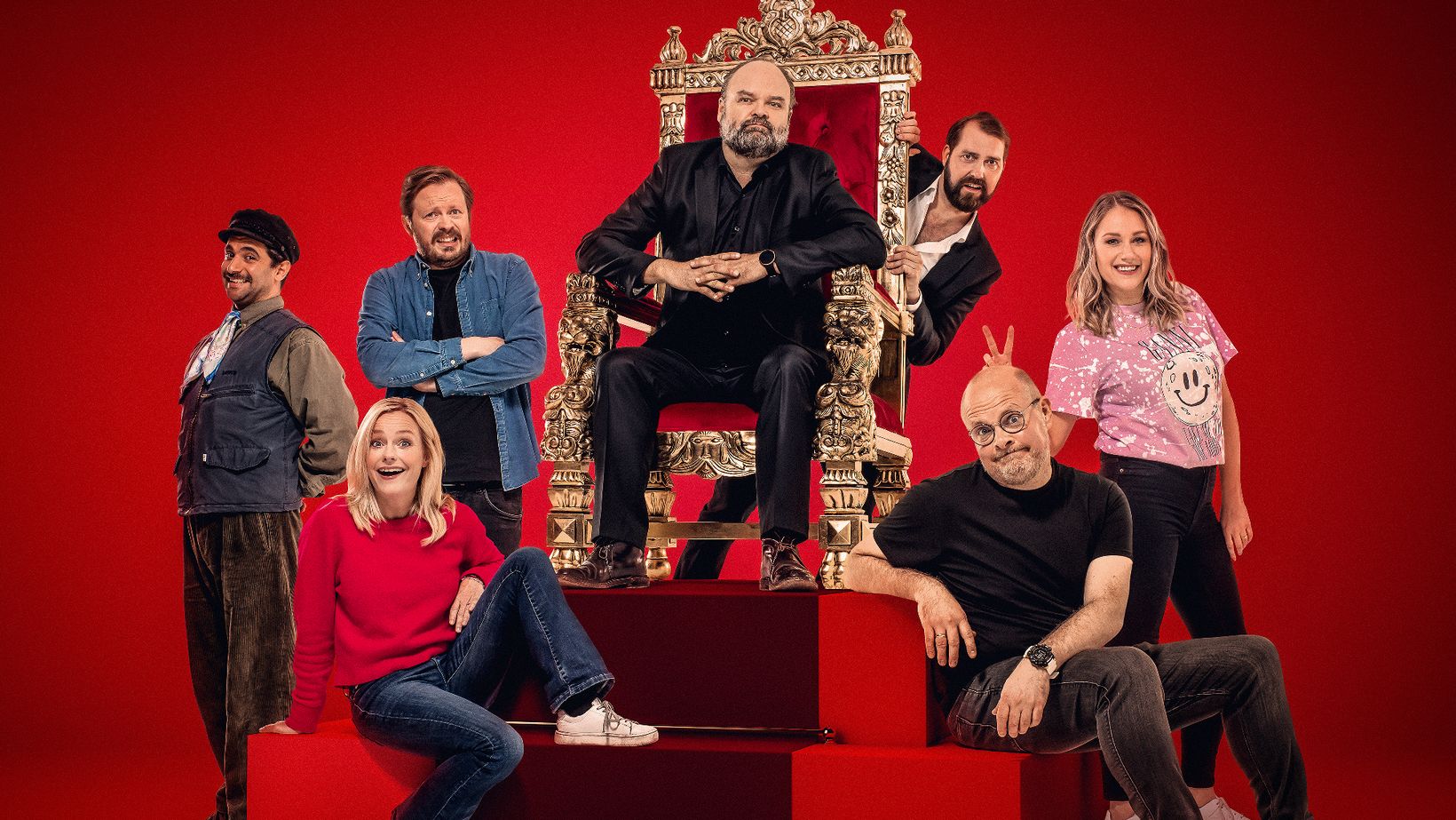 Atle Antonsen, Olli Wermskog, Ida Fladen, Amir Asgharnejad, Einar Tørnquist, Steinar Sagen og Solveig Kloppen i kongen befaler sesong 4