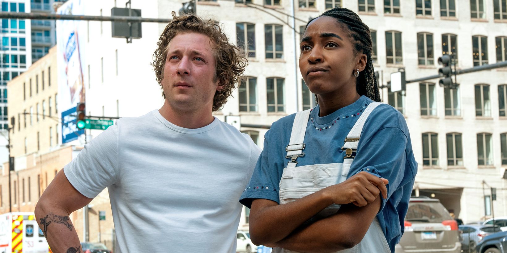 Ayo Edebiri og Jeremy Allen White i The Bear sesong 2