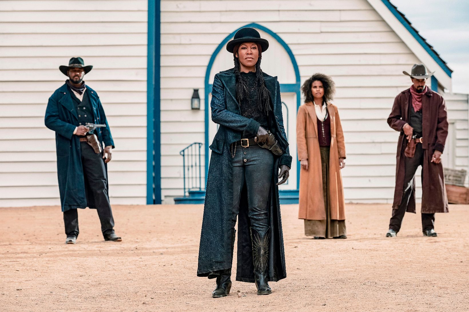 Regina King, Zazie Beetz og LaKeith Stanfield i The Harder They Fall