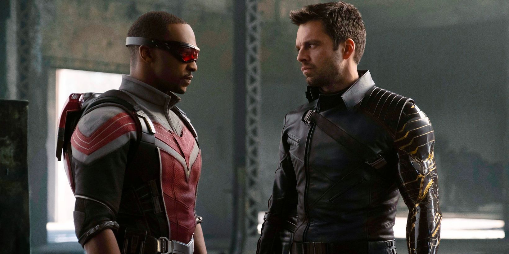 Anthony Mackie og Sebastian Stan i The Falcon and the Winter Soldier