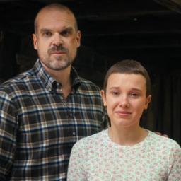 David Harbour og Millie Bobby Brown i Stranger Things sesong 4