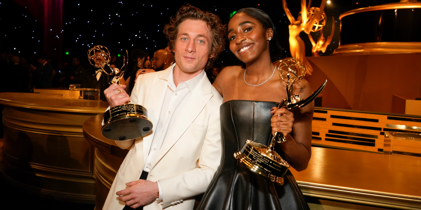 Jeremy Allen White og Ayo Edebiri Emmy 2024