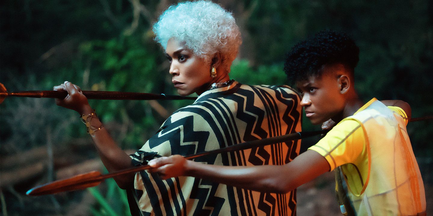 Angela Bassett og Letitia Wright i Black Panther: Wakanda Forever