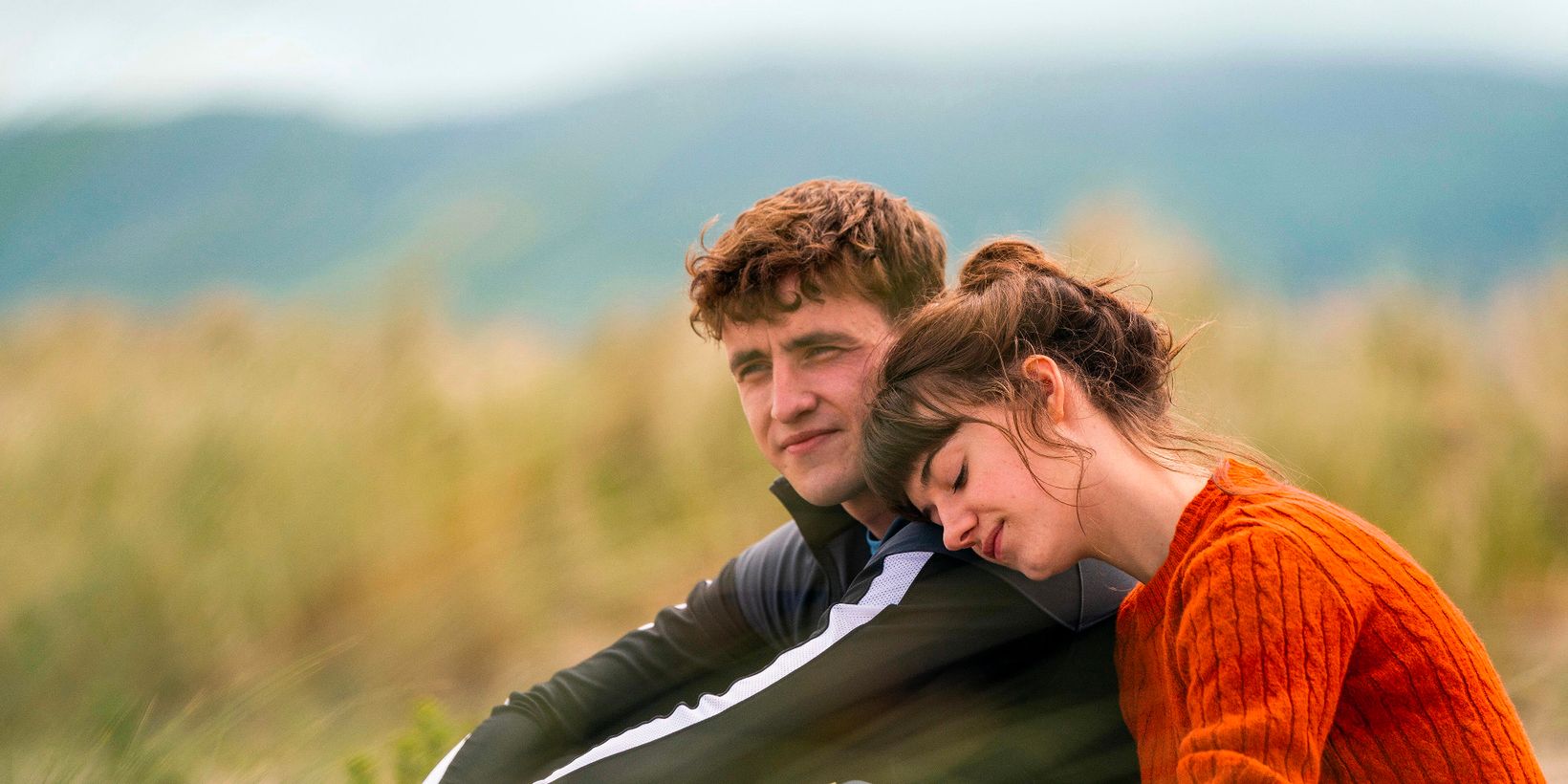Paul Mescal og Daisy Edgar-Jones i Normal People sesong 1