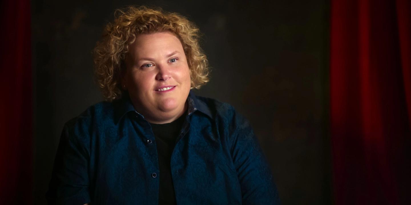 Fortune Feimster i Outstanding: A Comedy Revolution