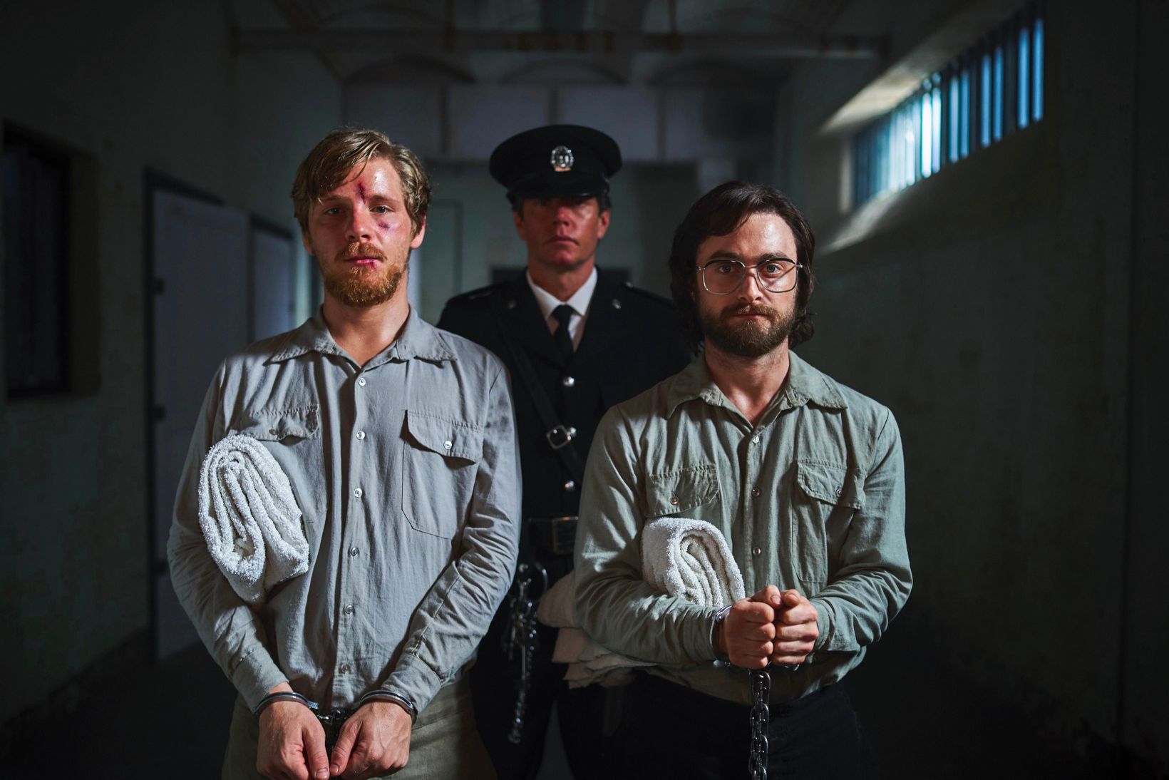 Daniel Webber og Daniel Radcliffe i Escape from Pretoria