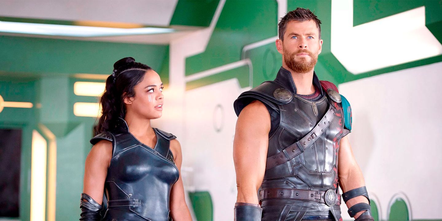 Tessa Thompson og Chris Hemsworth i Thor: Ragnarok
