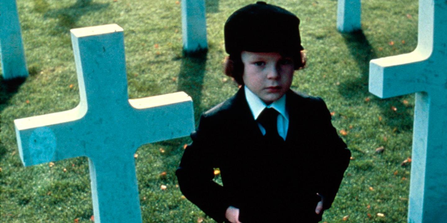 Harvey Stephens som Damien i The Omen