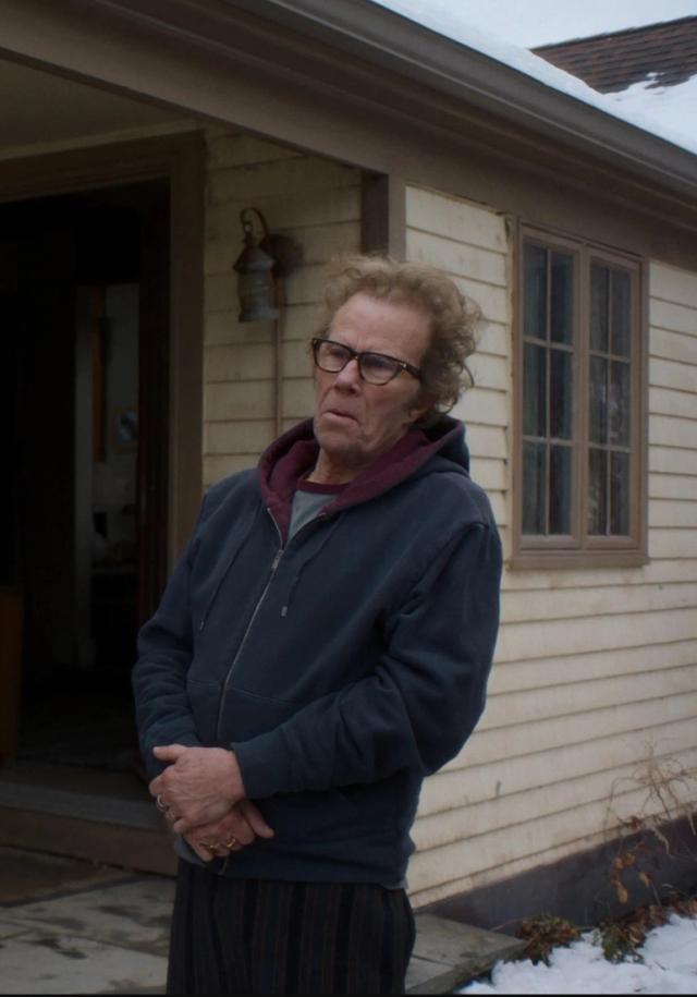 Bilde fra 'Father Mother Sister Brother'