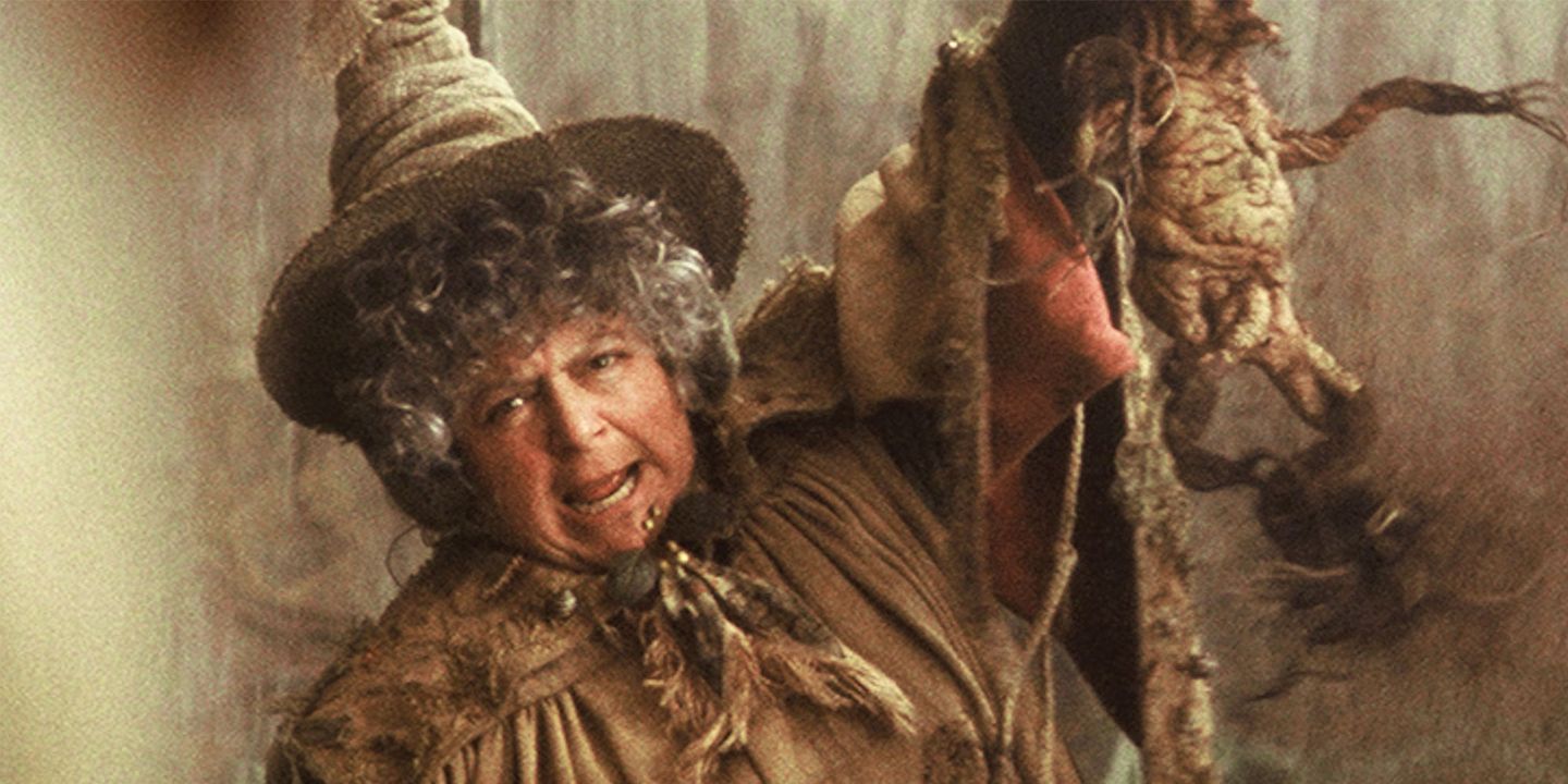 Miriam Margolyes som Professor Stikling i Harry Potter og mysteriekammeret