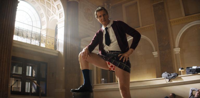 Bilde fra 'The Naked Gun'