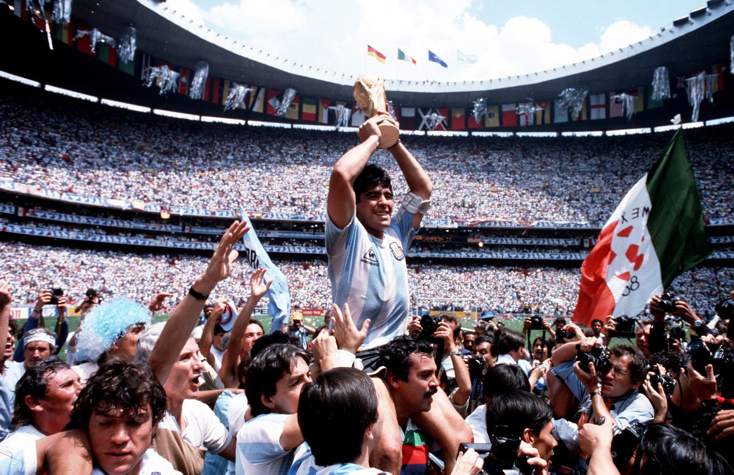 113_DM.w.World.Cup.1986.Getty-79052641.jpg
