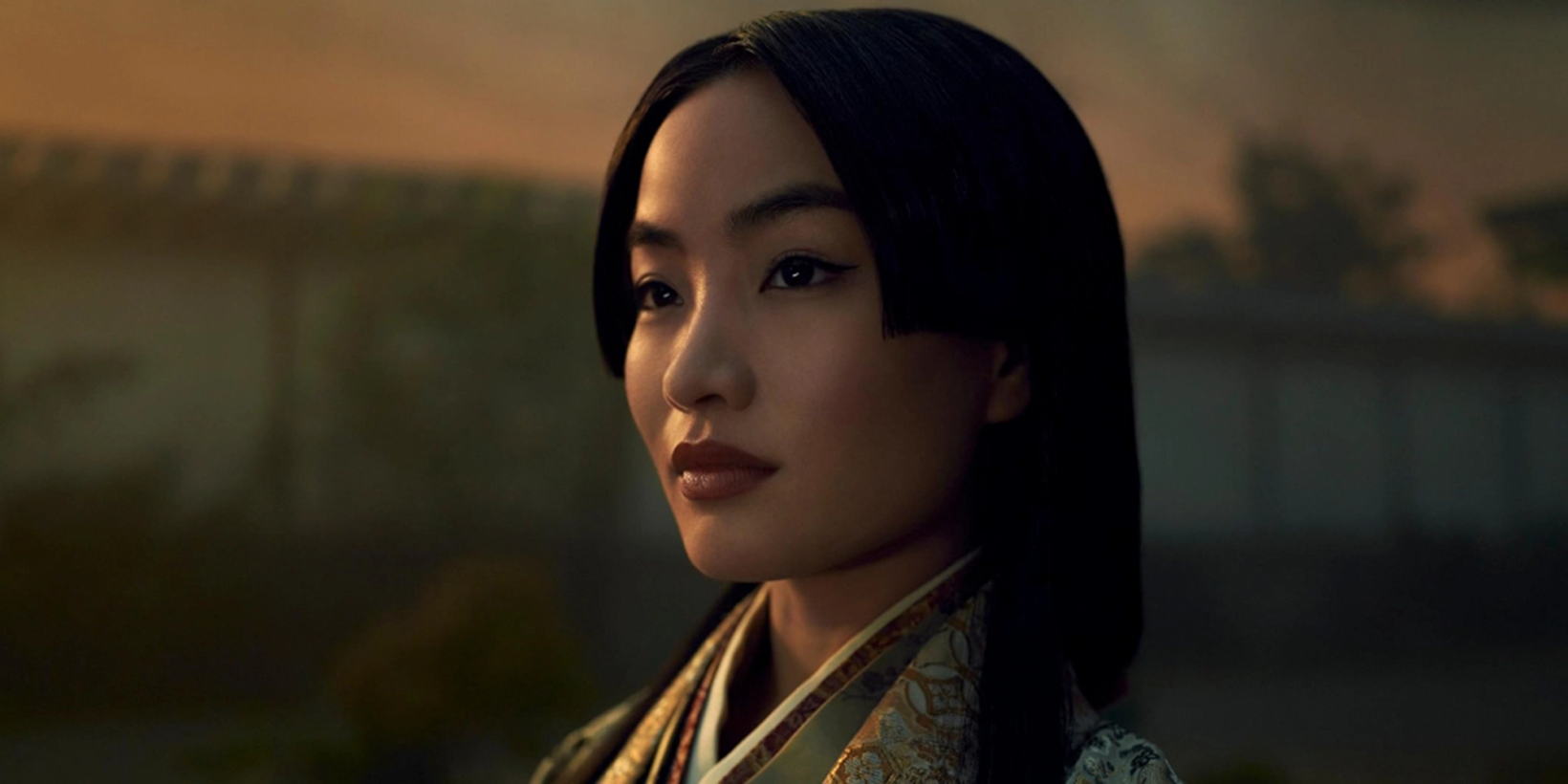 Skuespiller Anna Sawai som Lady Mariko i storserien Shogun