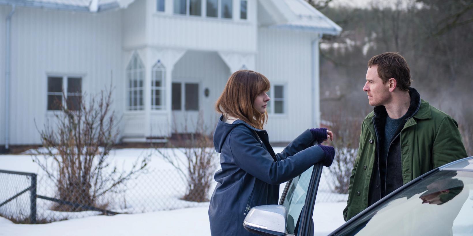 Rebecca Ferguson og Michael Fassbender i Snømannen